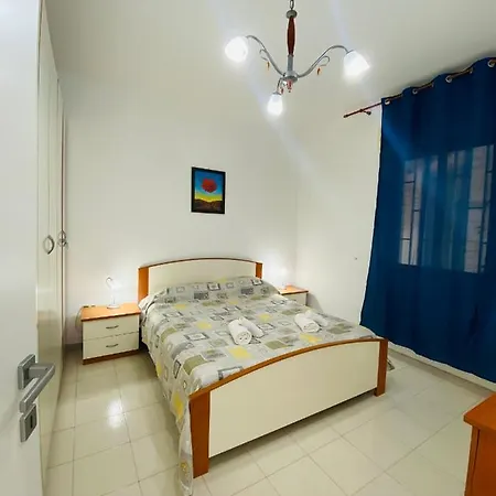 Residenza Camelia גאליפולי