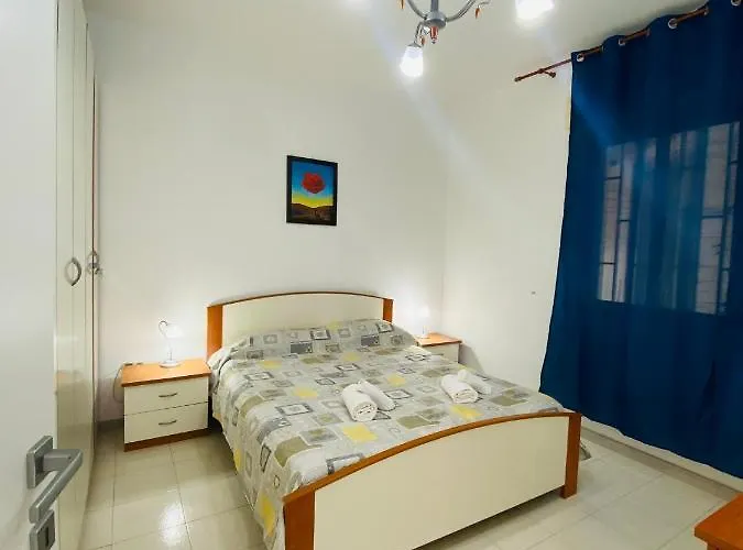 Residenza Camelia غالّيبولي