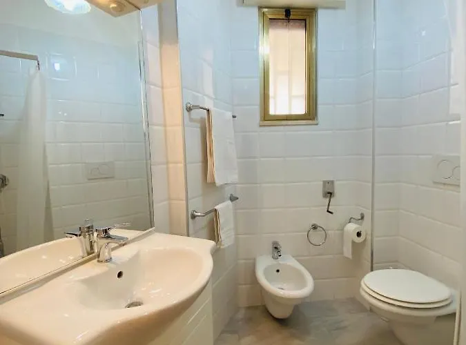 Residenza Camelia * غالّيبولي